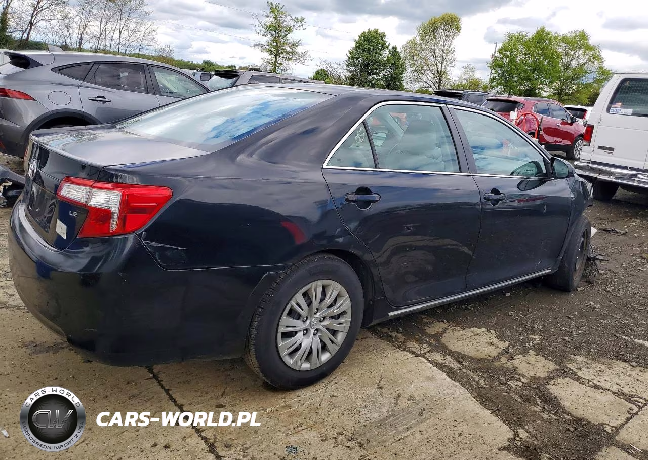 2014 Toyota Camry Le VIN:4T1BF1FK1EU387482 - 3
