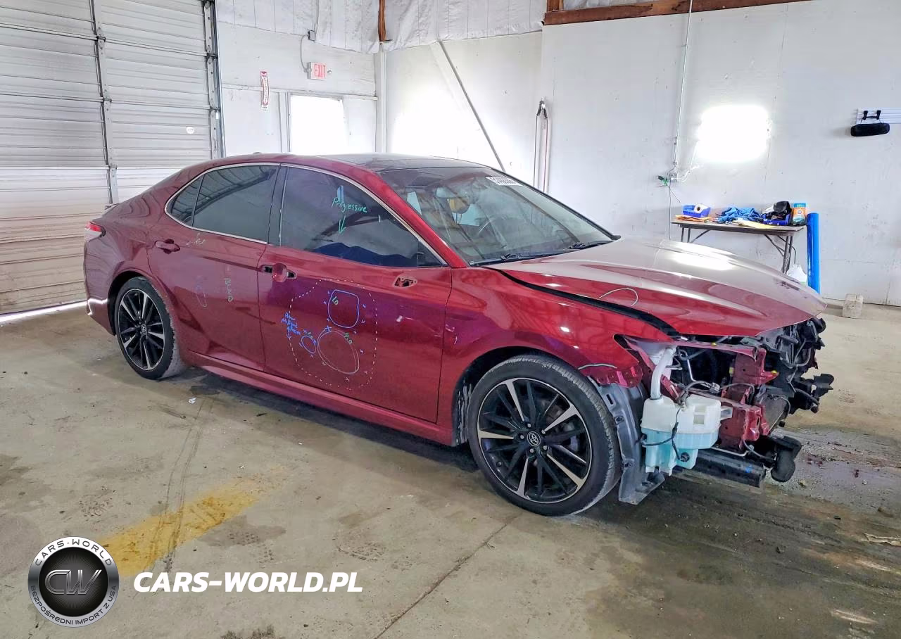 2018 Toyota Camry Xse VIN:4T1B61HK5JU508621 - 4