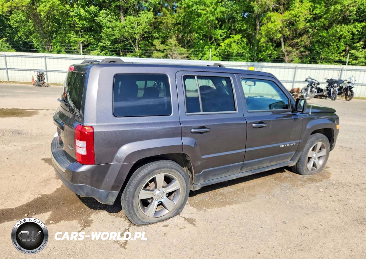 2016 Jeep Patriot Latitude VIN:1C4NJPFA9GD808443 - 3