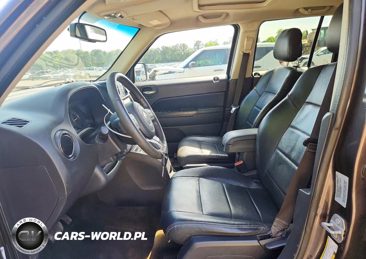2016 Jeep Patriot Latitude VIN:1C4NJPFA9GD808443 - 7