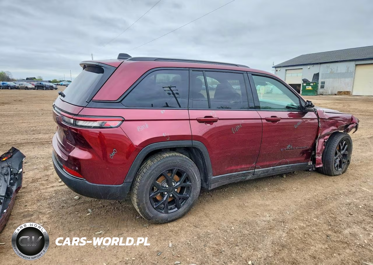 2025 Jeep Grand Cherokee Laredo VIN:1C4RJHAG9SC357693 - 3
