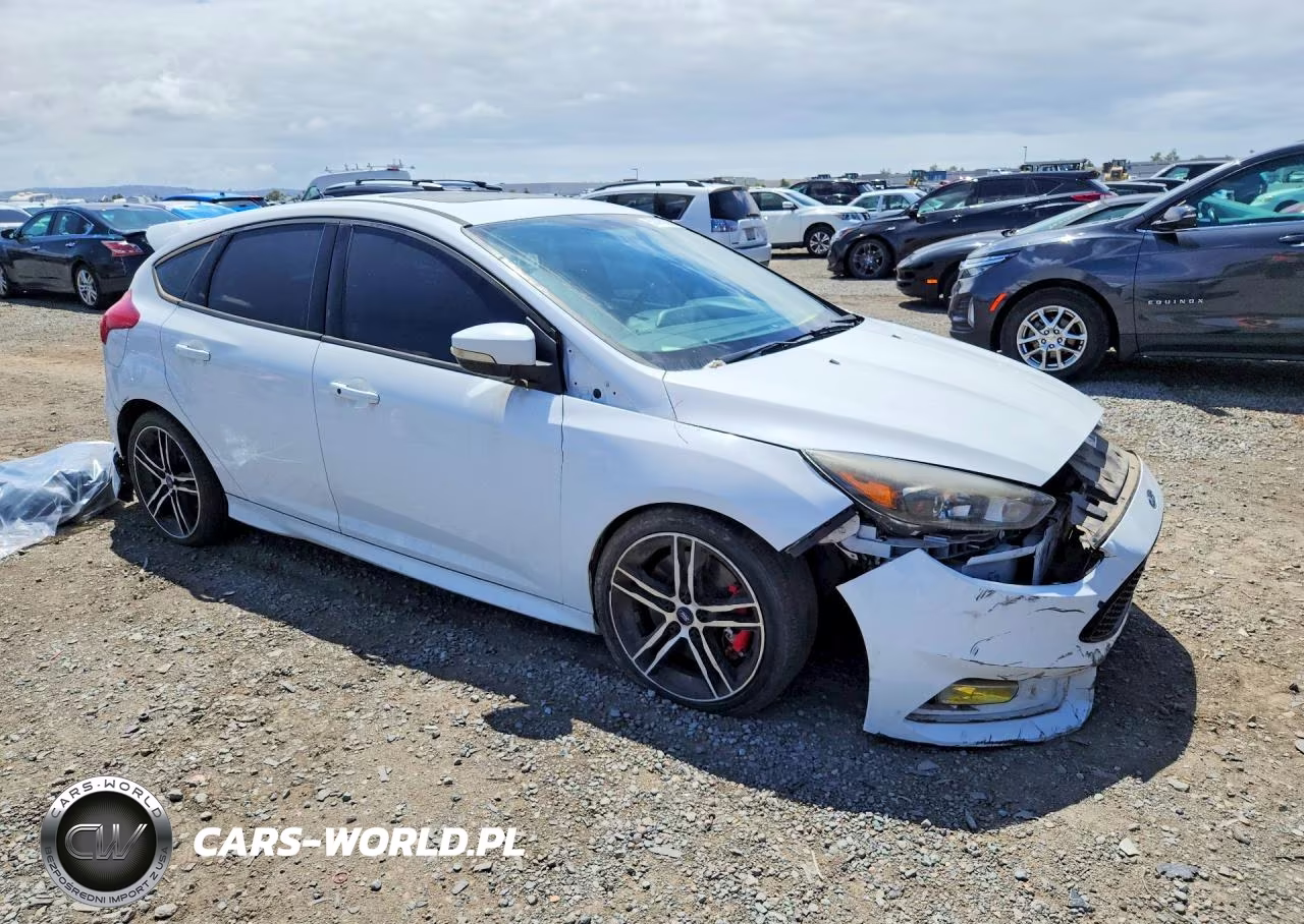 2017 Ford Focus St VIN:1FADP3L98HL284793 - 4