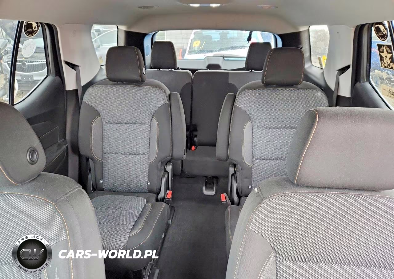 2018 Chevrolet Traverse Lt VIN:1GNERGKW2JJ220684 - 10