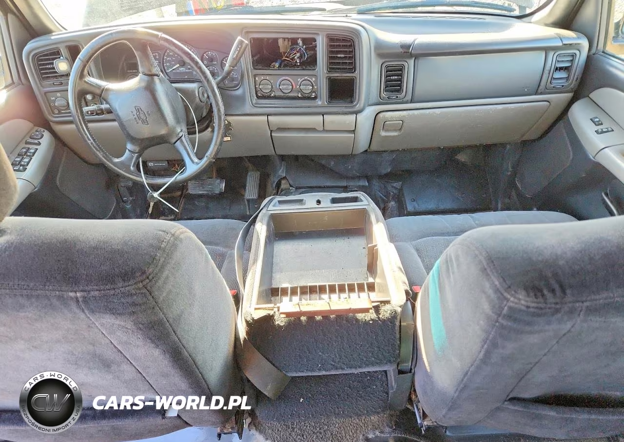 2002 Chevrolet Tahoe C1500 VIN:1GNEC13T22J168090 - 8