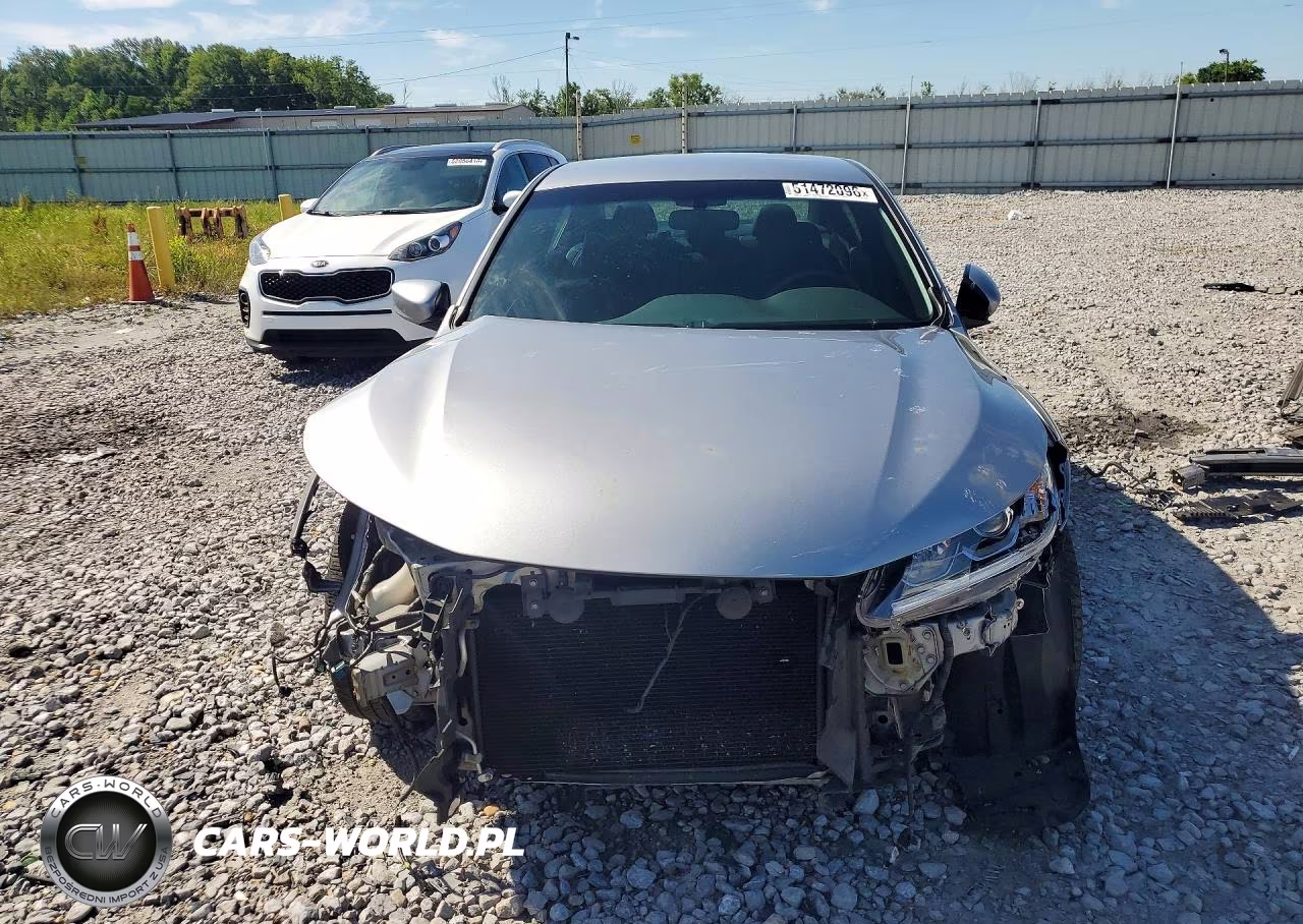 2017 Honda Accord Sport VIN:1HGCR2F57HA160675 - 5