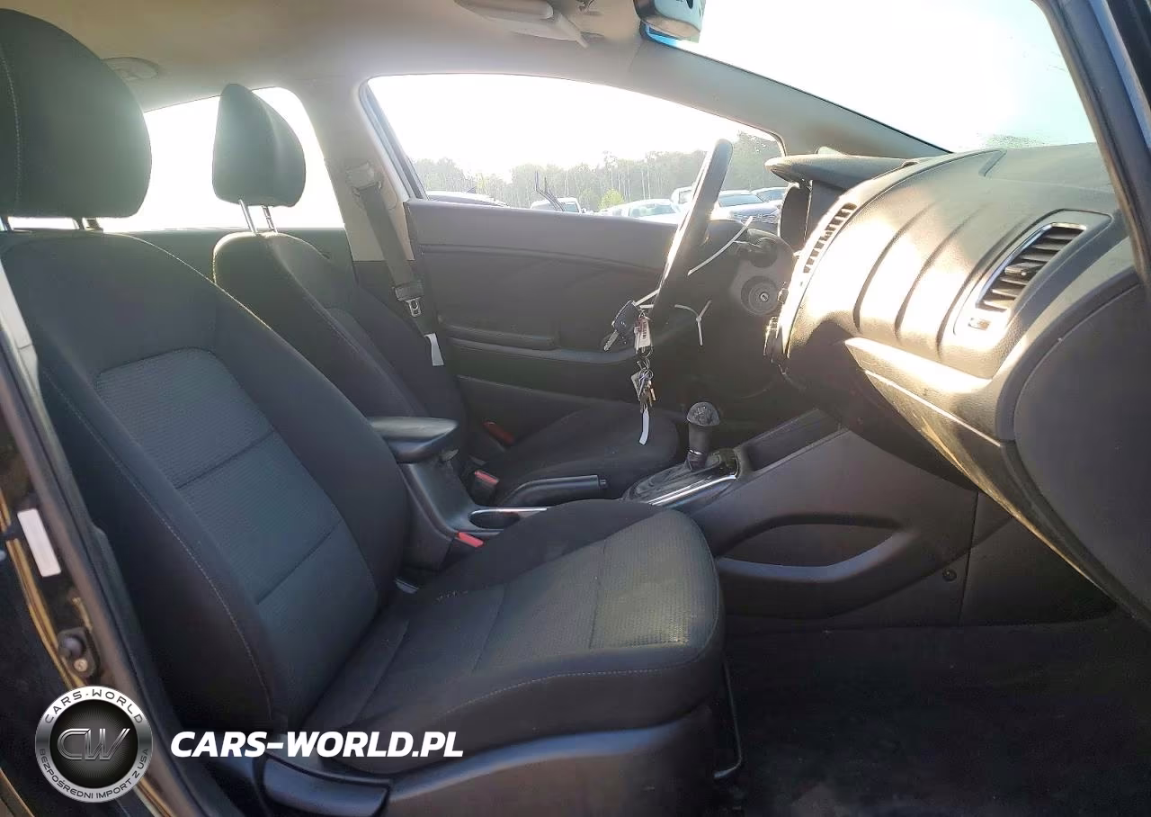 2017 Kia Forte Lx VIN:3KPFK4A78HE138895 - 7