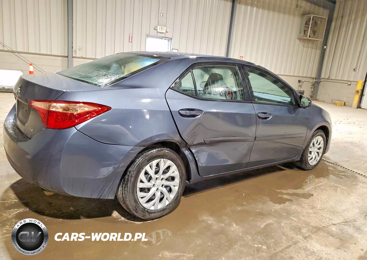 2017 Toyota Corolla Le VIN:2T1BURHE7HC950603 - 3