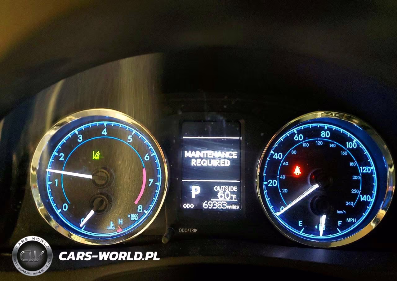 2017 Toyota Corolla Le VIN:2T1BURHE7HC950603 - 9