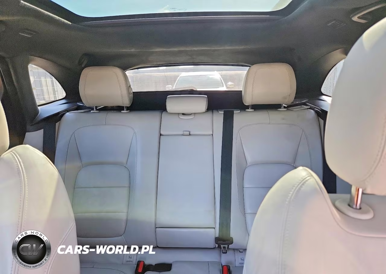 2017 Jaguar F-Pace First Edition VIN:SADCP2BV7HA063829 - 10