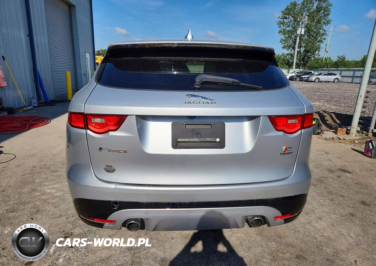 2017 Jaguar F-Pace First Edition VIN:SADCP2BV7HA063829 - 6