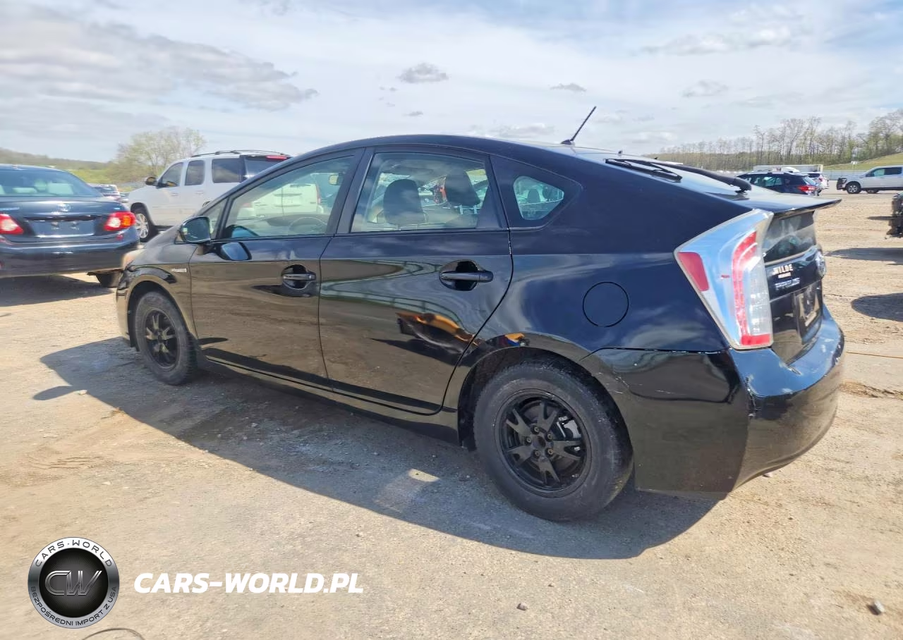 2014 Toyota Prius Two VIN:JTDKN3DU6E0365301 - 2