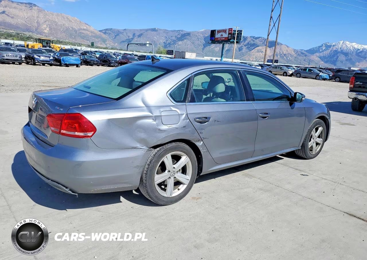 2014 Volkswagen Passat Se VIN:1VWBT7A36EC084507 - 3