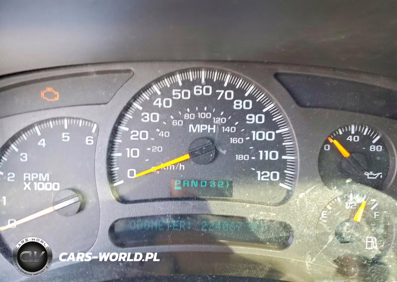 2004 Chevrolet Suburban C1500 VIN:1GNEC16Z34J229417 - 9