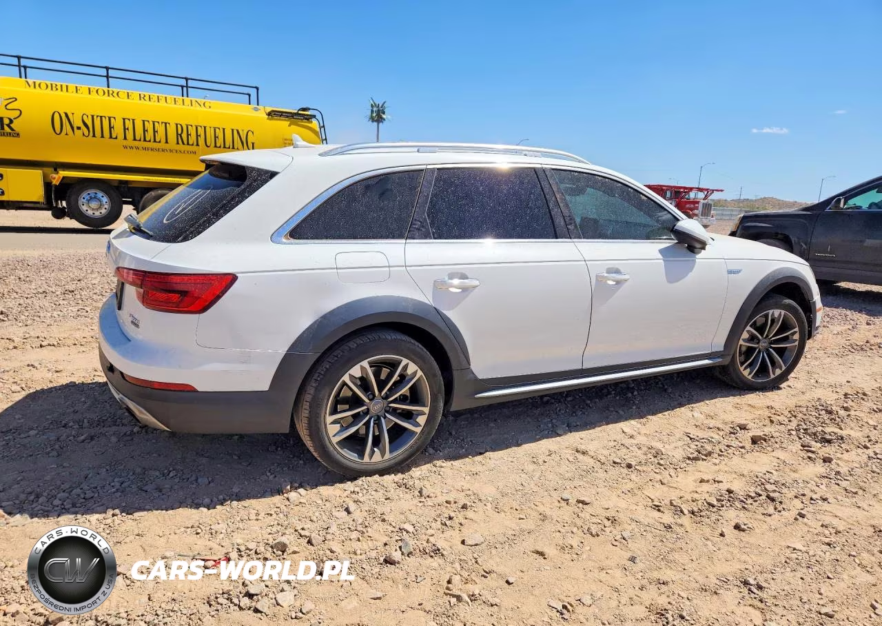 2017 Audi A4 Allroad Premium VIN:WA17NAF44HA062825 - 3