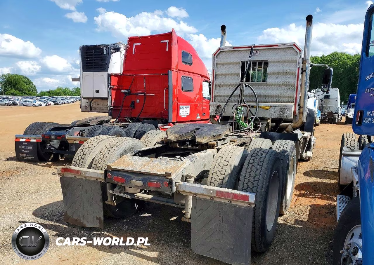 2020 Mack Pinnacle Semi Truck VIN:1M1PN4GY2LM005989 - 4