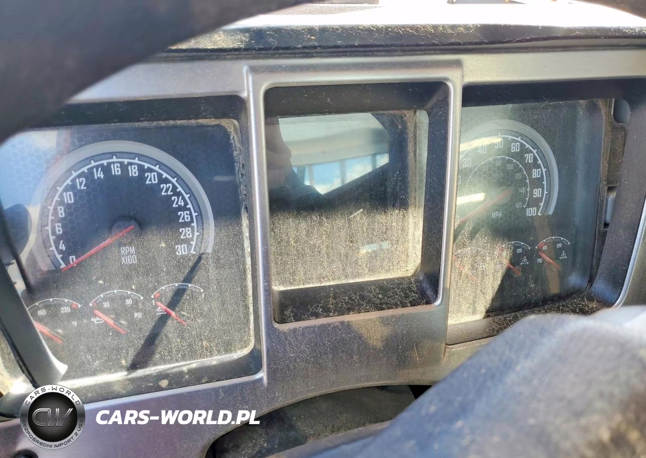 2020 Mack Pinnacle Semi Truck VIN:1M1PN4GY2LM005989 - 8