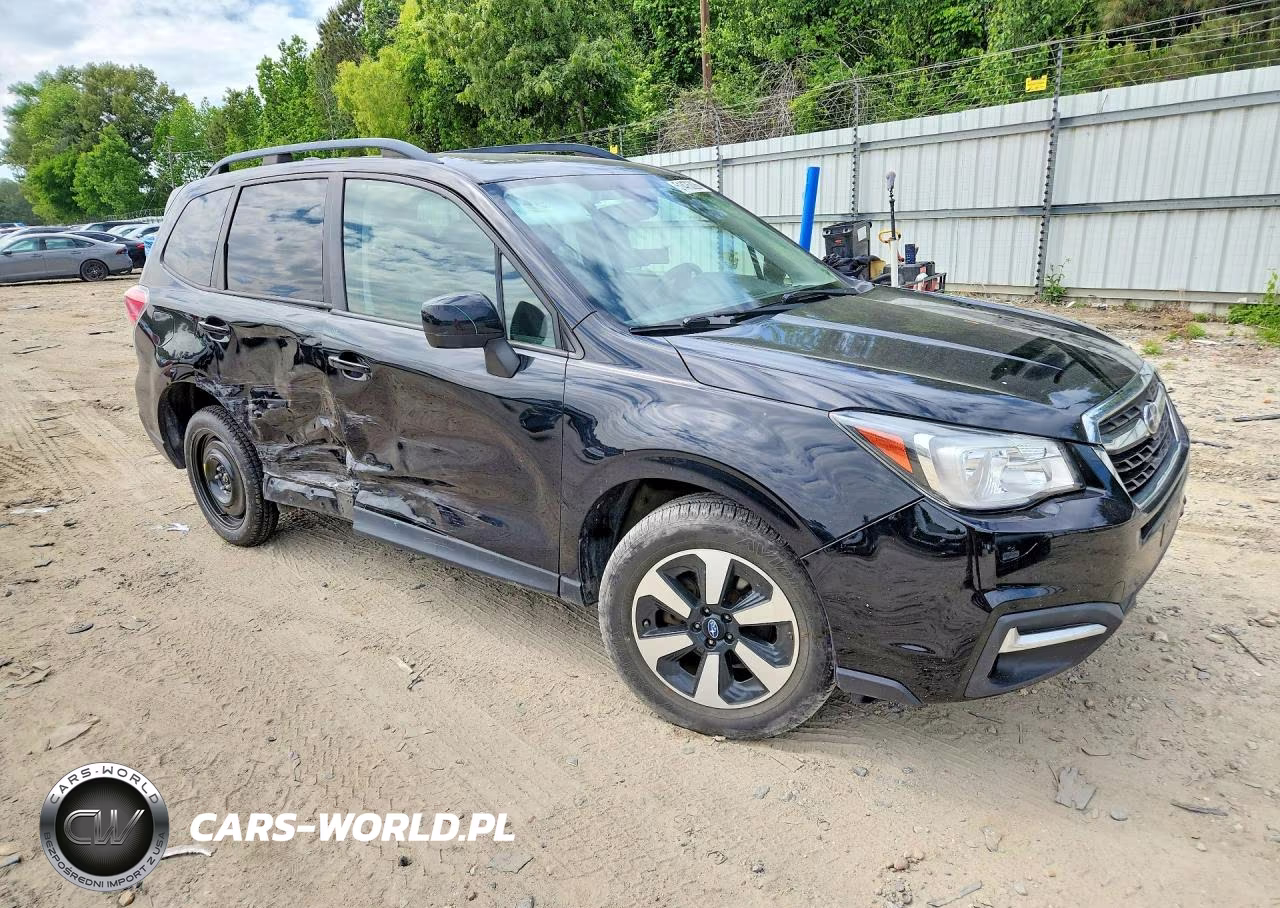 2018 Subaru Forester 2.5I Premium VIN:JF2SJAGC8JH427605 - 4