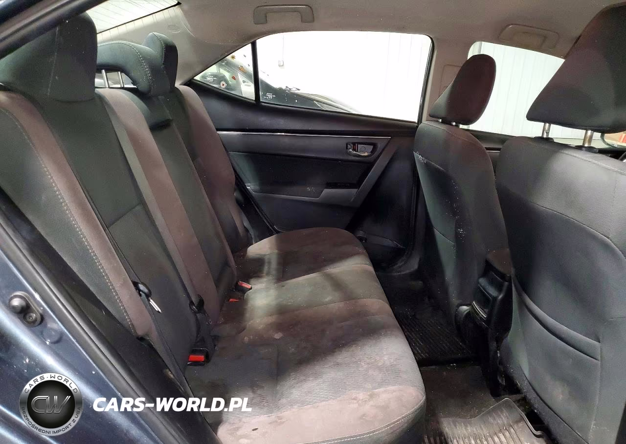 2018 Toyota Corolla Le VIN:2T1BURHE0JC978409 - 10