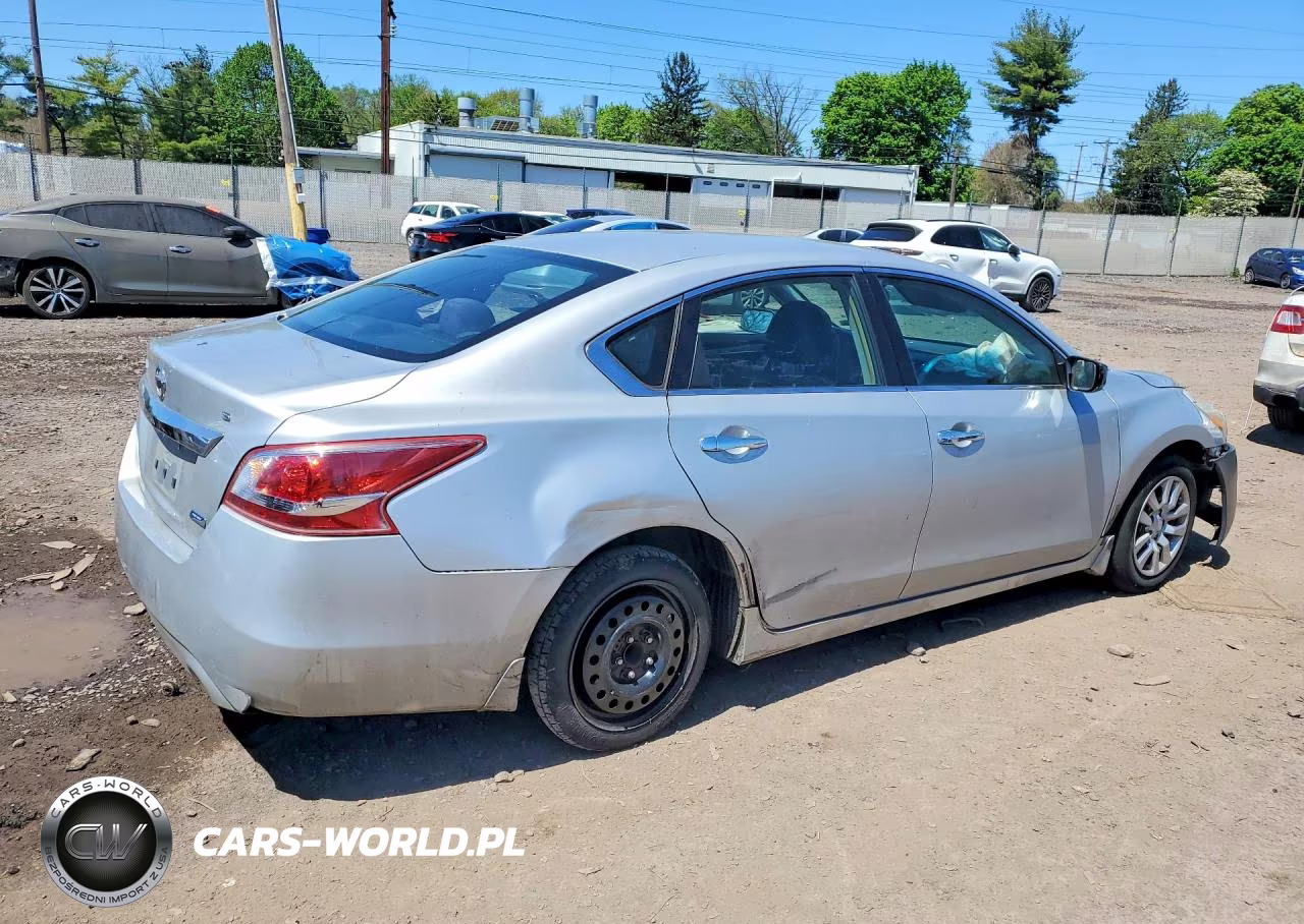 2013 Nissan Altima 2.5 VIN:1N4AL3AP8DC284979 - 3