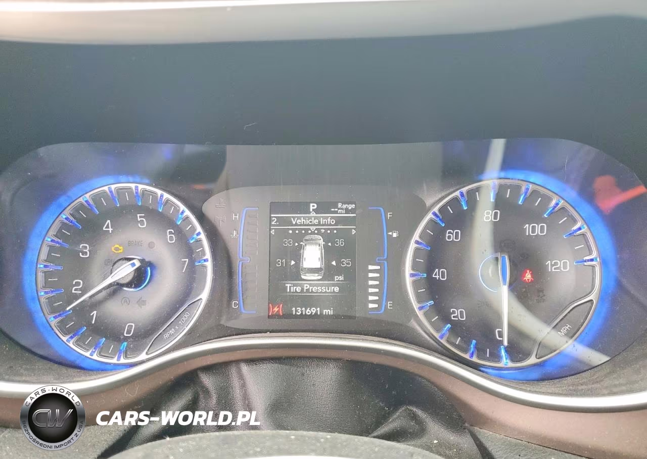 2019 Chrysler Pacifica Touring L VIN:2C4RC1BGXKR539930 - 9