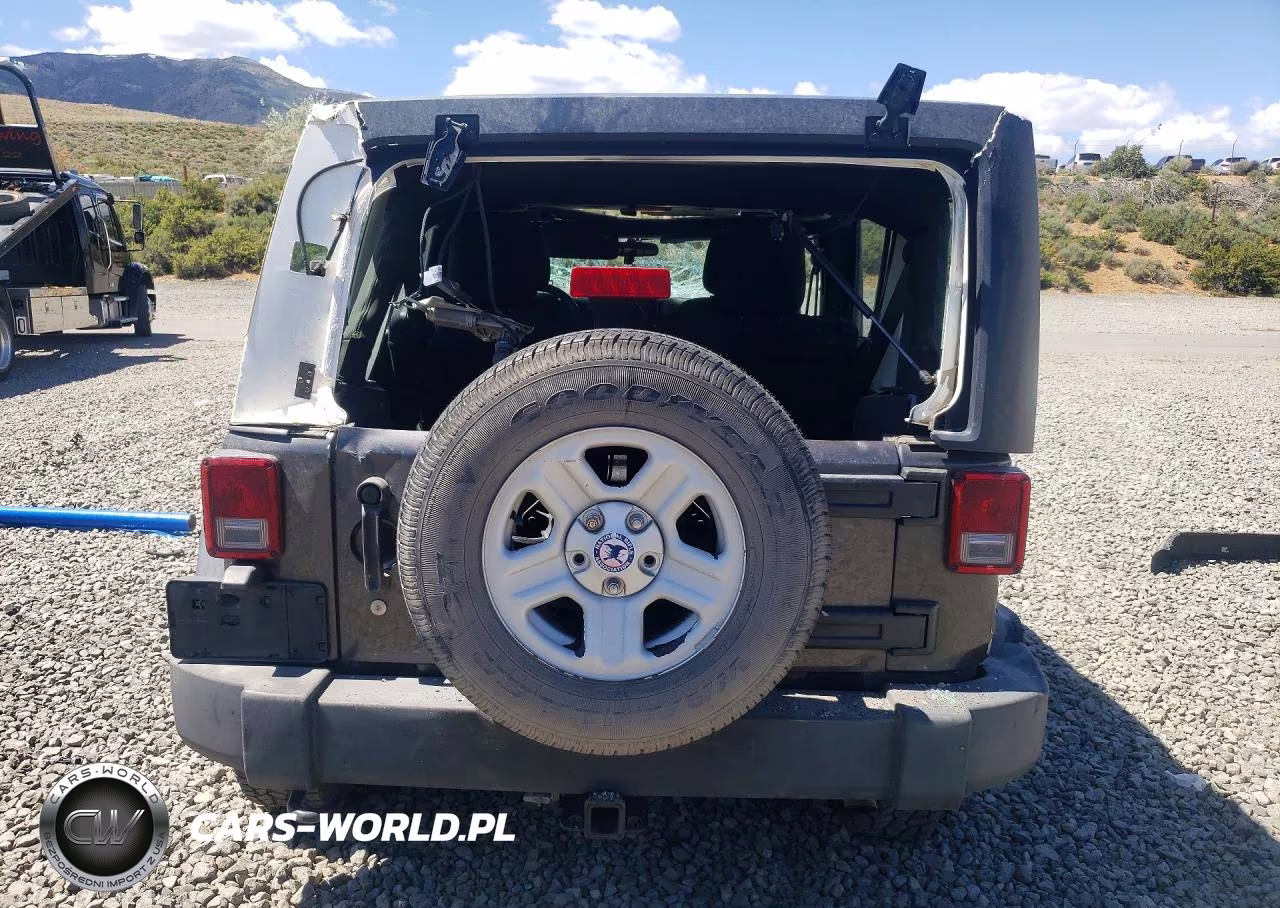 2014 Jeep Wrangler Unlimited Sport VIN:1C4BJWDG7EL253032 - 6