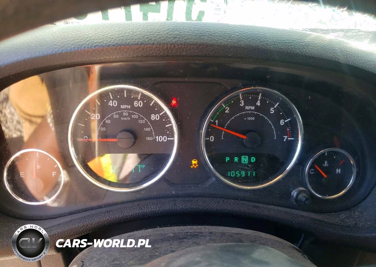 2014 Jeep Wrangler Unlimited Sport VIN:1C4BJWDG7EL253032 - 9