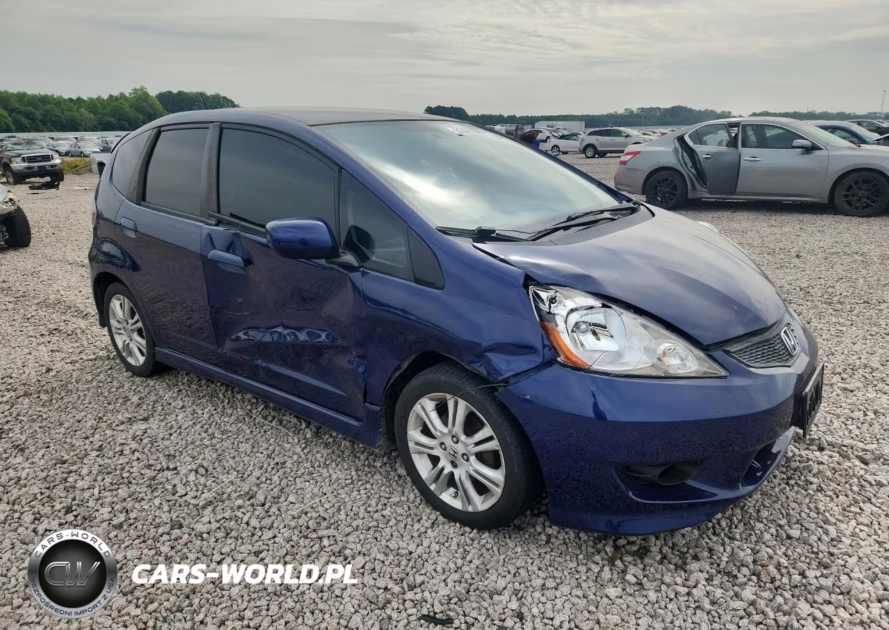 2010 Honda Fit Sport VIN:JHMGE8H4XAS025658 - 4