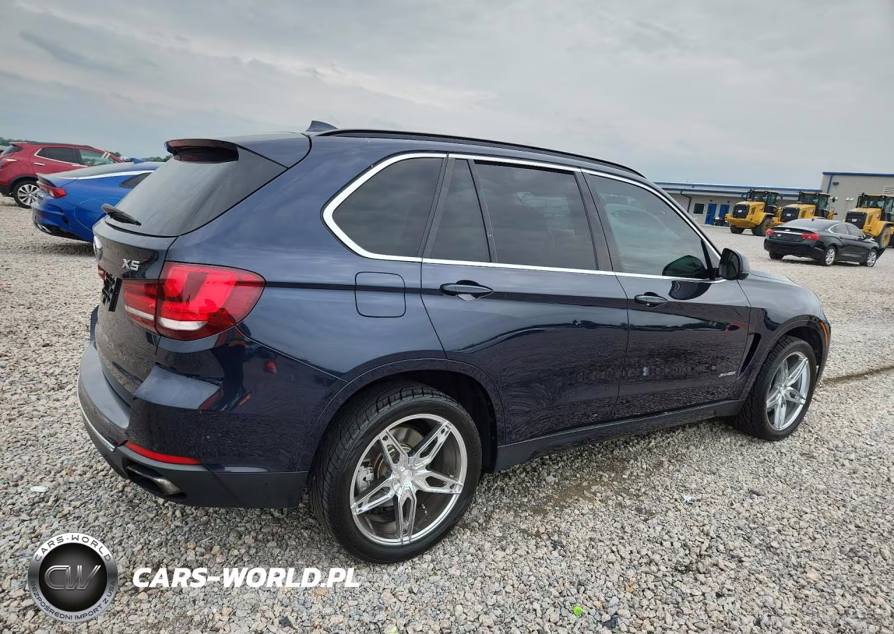 2016 BMW X5 xDrive50I VIN:5UXKR6C56G0J82711 - 3