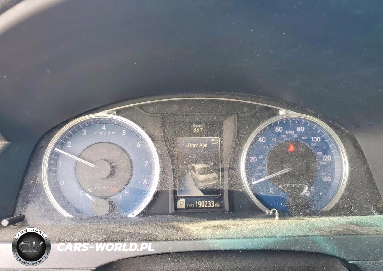 2016 Toyota Camry VIN:4T1BF1FK6GU179780 - 9