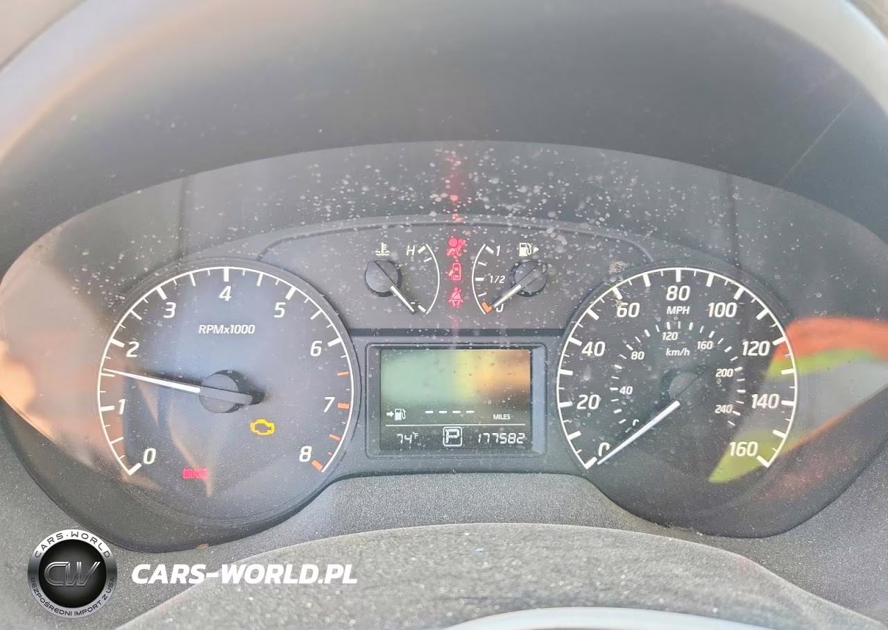 2017 Nissan Sentra S VIN:3N1AB7AP2HY236365 - 9