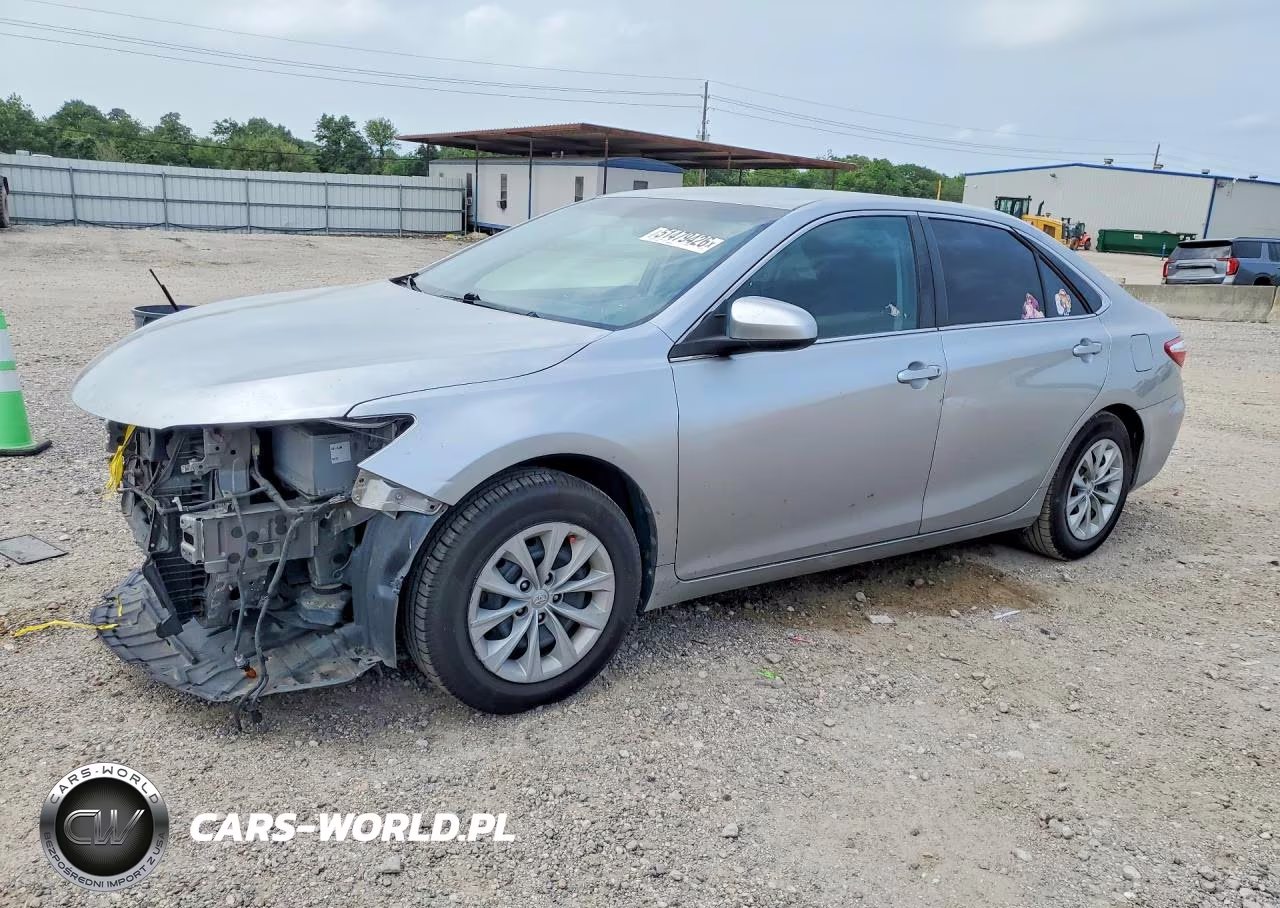 2017 Toyota Camry Le – zdjęcie 1 z 13