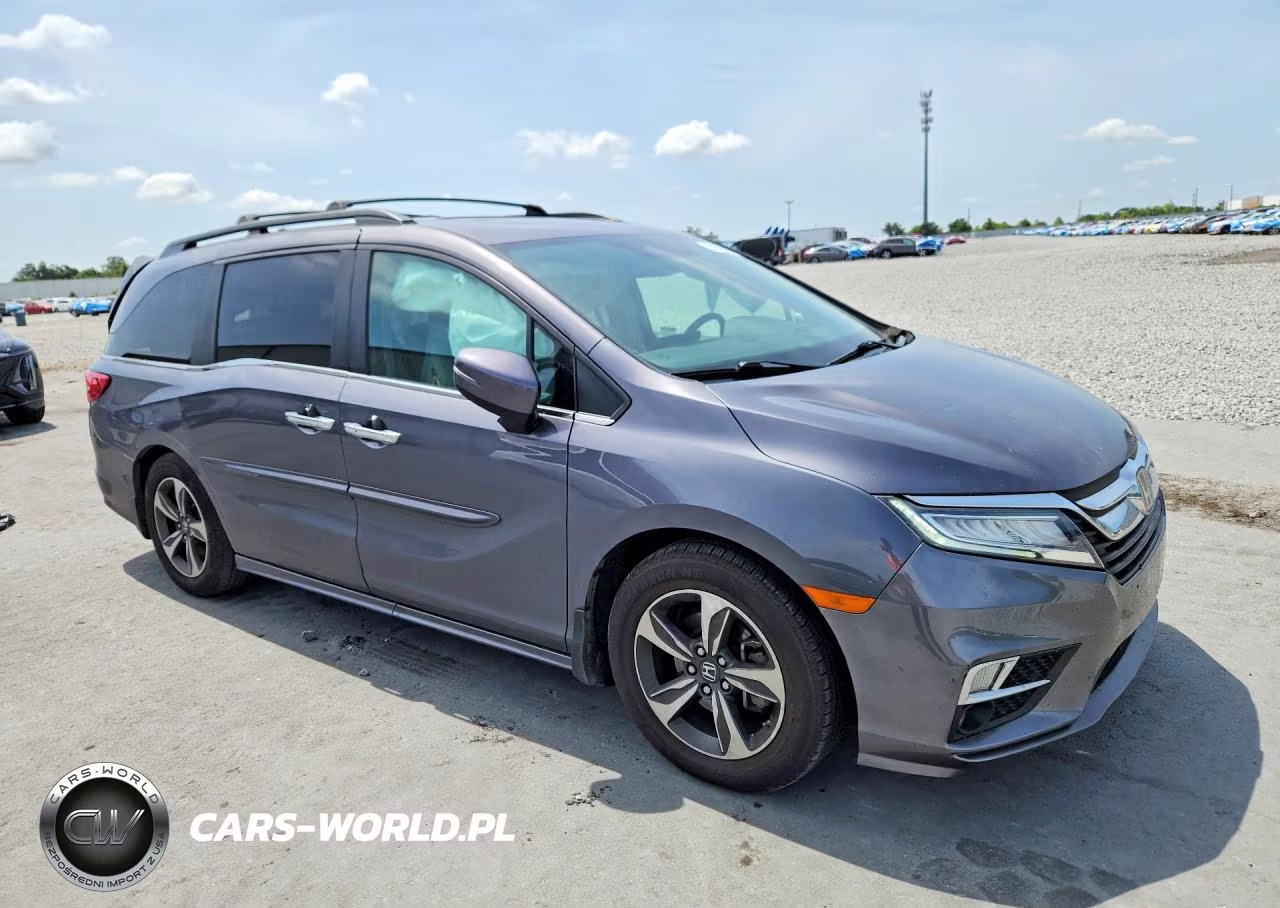 2019 Honda Odyssey Touring VIN:5FNRL6H86KB049977 - 4