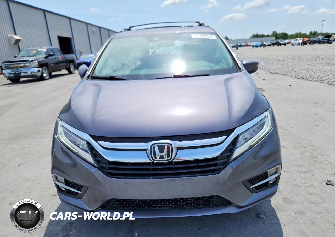 2019 Honda Odyssey Touring VIN:5FNRL6H86KB049977 - 5
