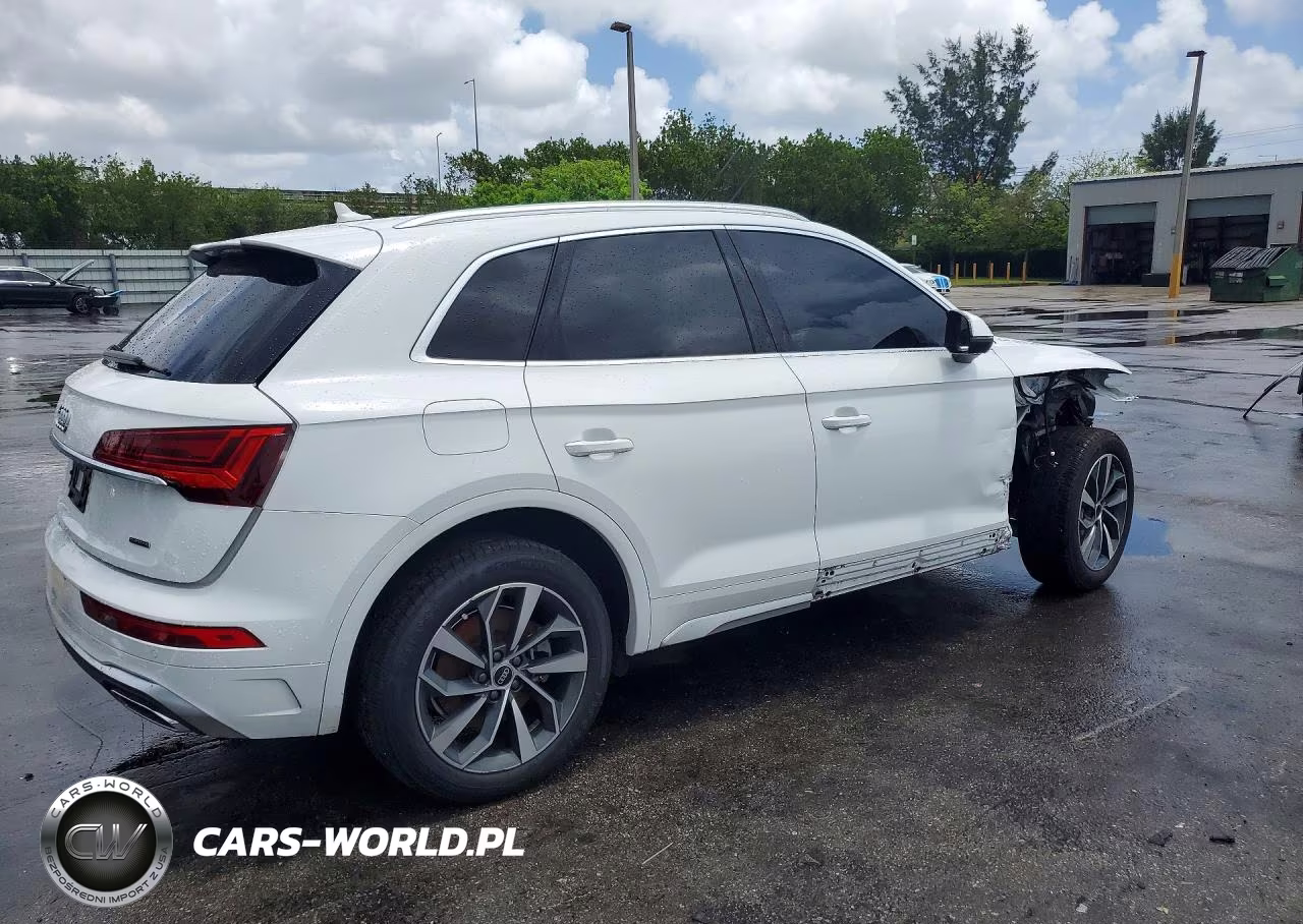 2023 Audi Q5 Premium Plus 45 VIN:WA1EAAFY2P2058366 - 3