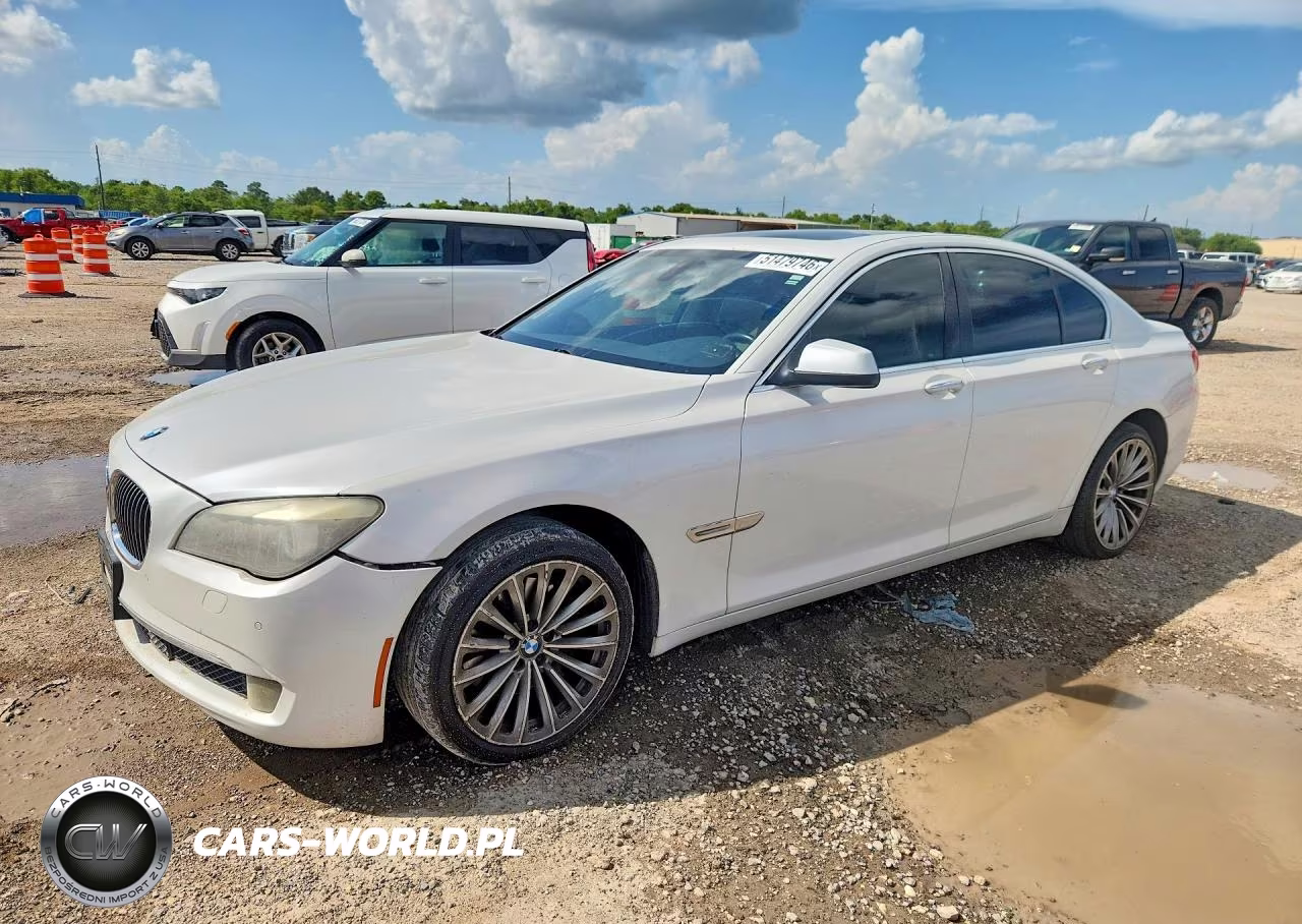 2012 BMW 740 I