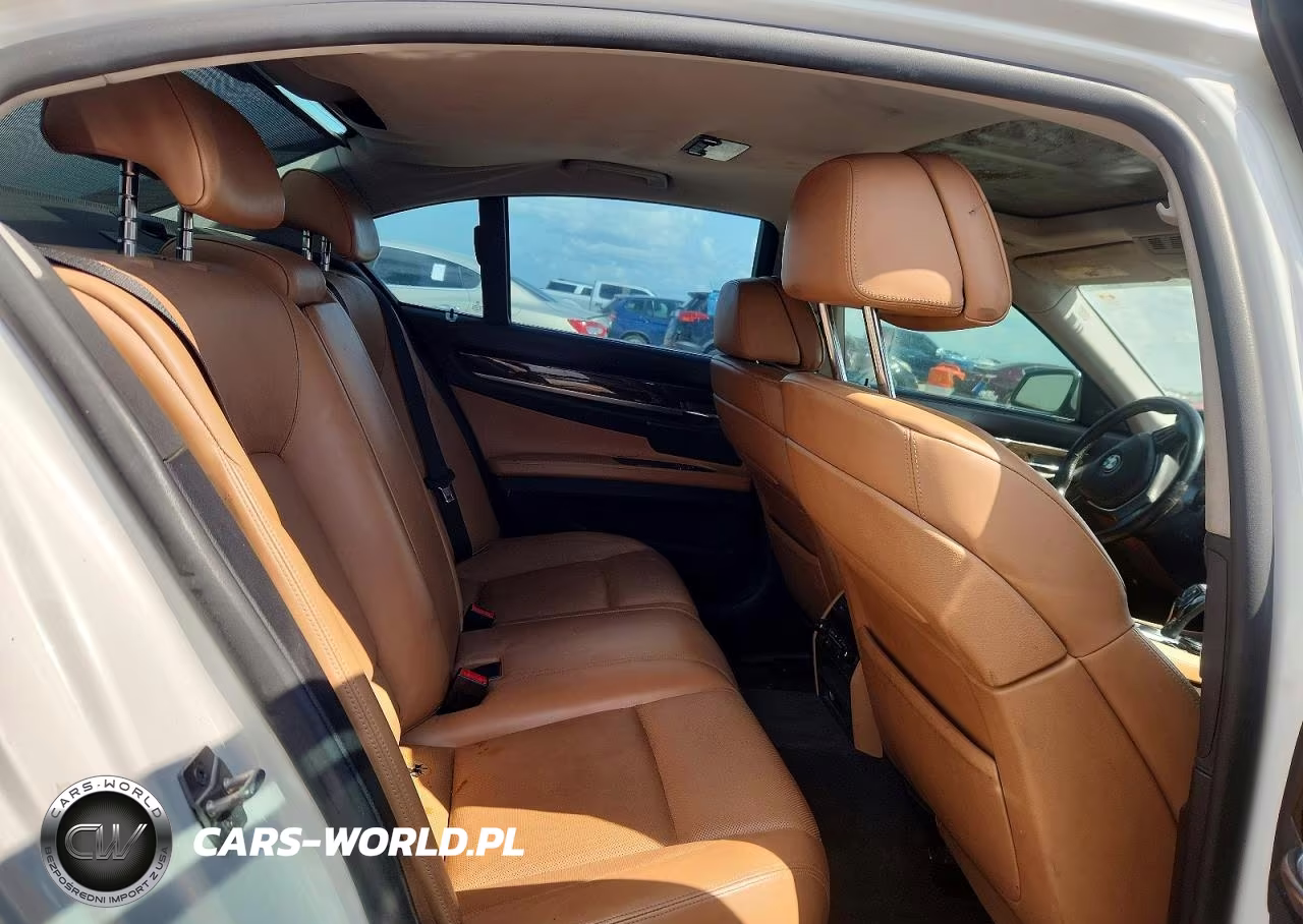 2012 BMW 740 I VIN:WBAKA4C54CDS99121 - 10