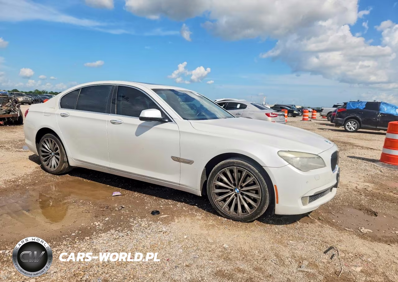 2012 BMW 740 I VIN:WBAKA4C54CDS99121 - 4