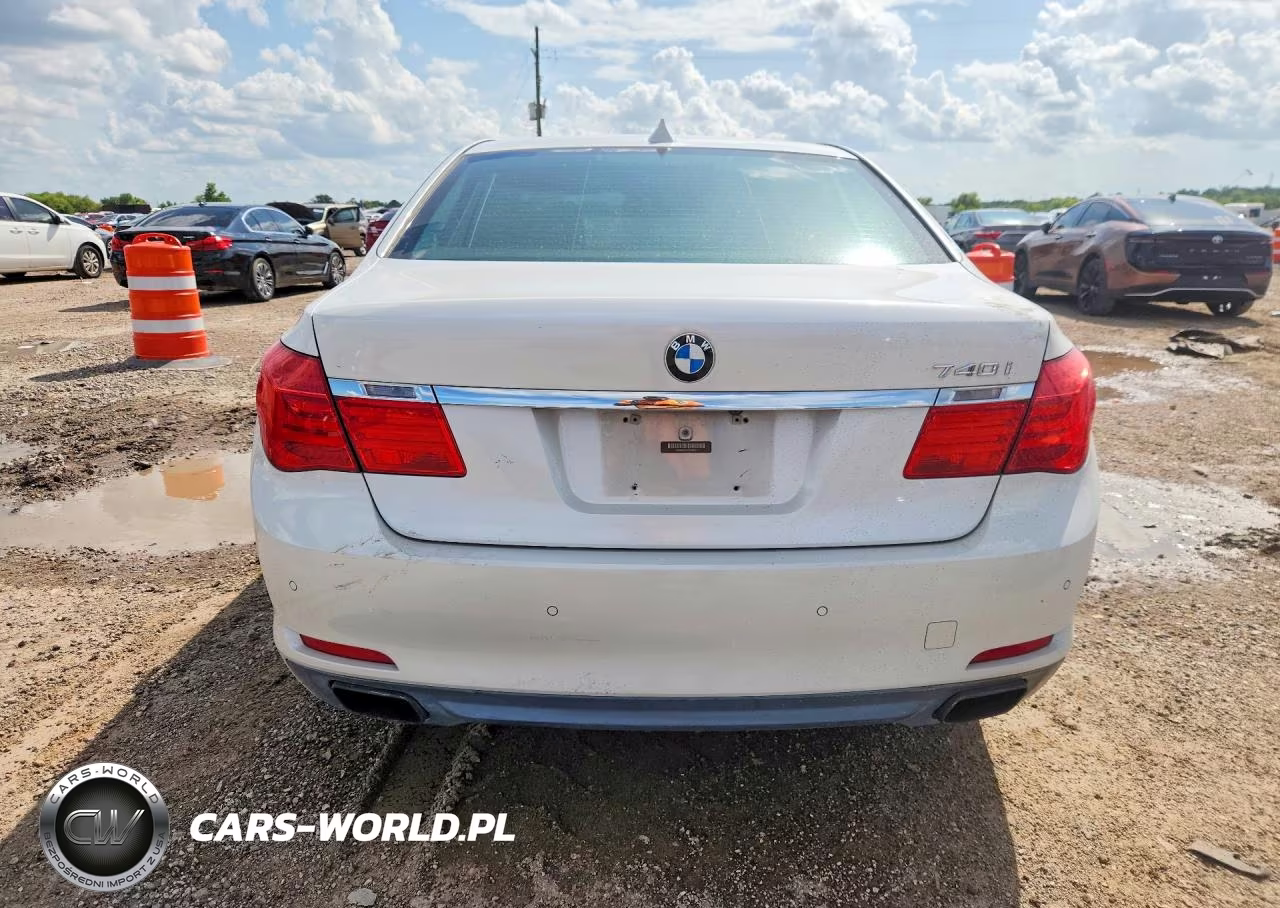 2012 BMW 740 I VIN:WBAKA4C54CDS99121 - 6