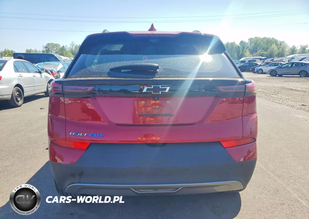 2023 Chevrolet Bolt Euv Premier VIN:1G1FZ6S01P4111572 - 6