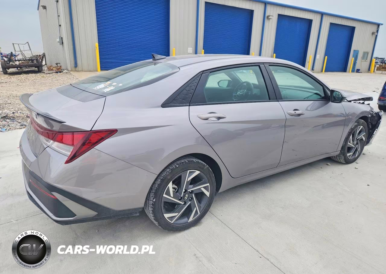 2025 Hyundai Elantra Sel Sport VIN:KMHLM4DG4SU937845 - 3