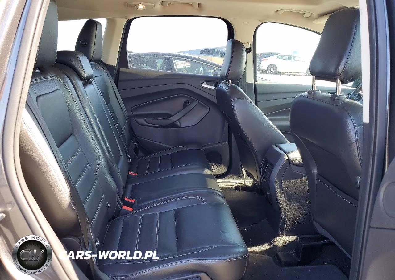 2018 Ford Escape Titanium VIN:1FMCU0J93JUA24099 - 11