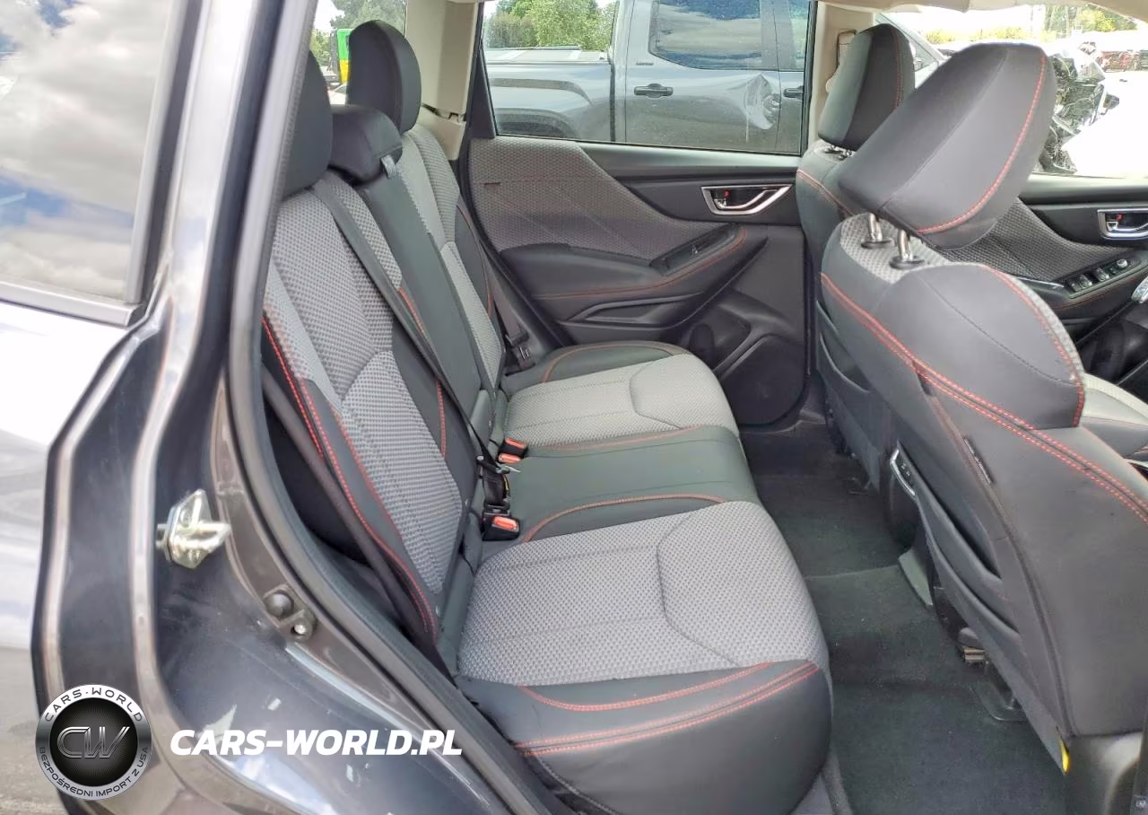 2021 Subaru Forester Sport VIN:JF2SKARCXMH479669 - 11