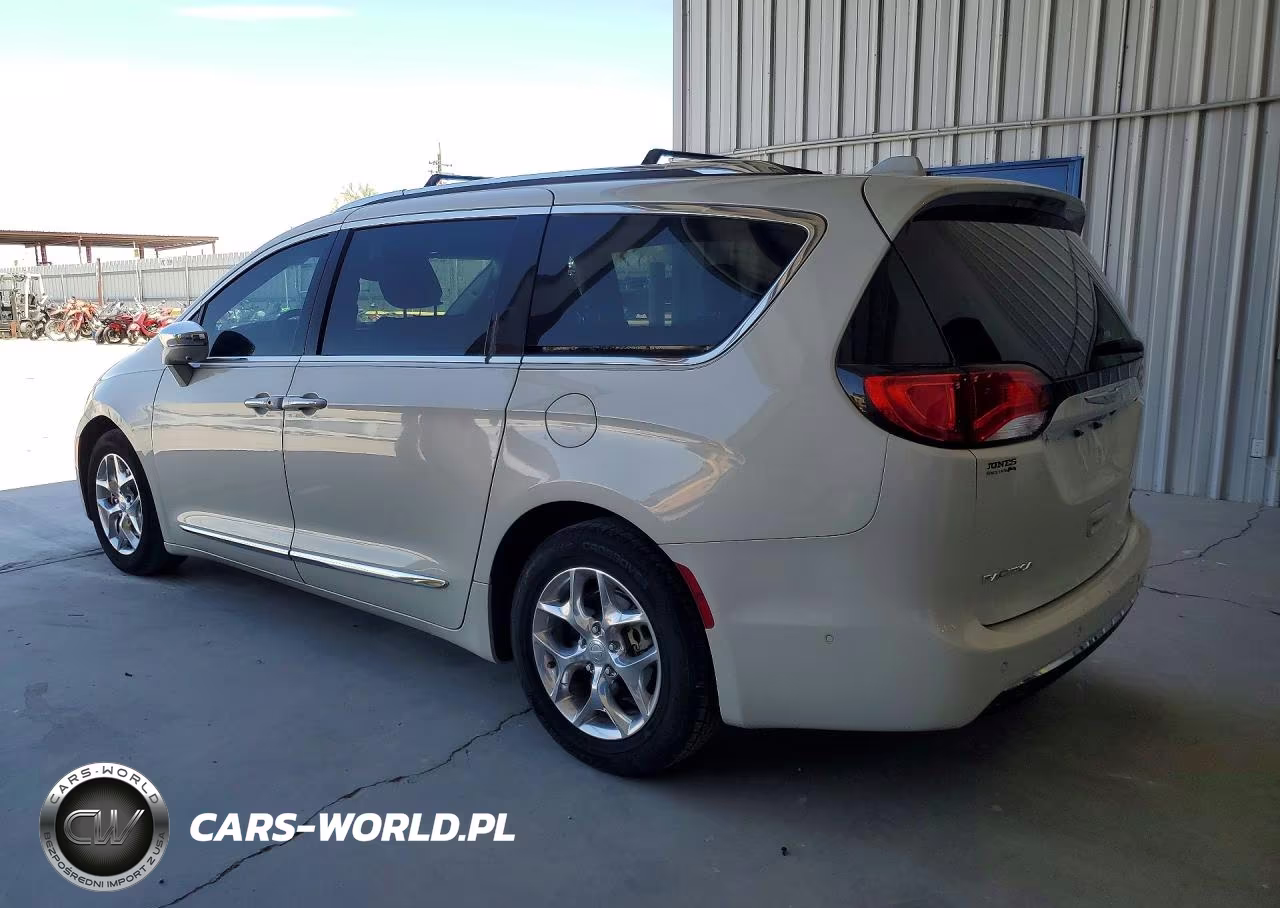 2017 Chrysler Pacifica Limited VIN:2C4RC1GG1HR695551 - 2