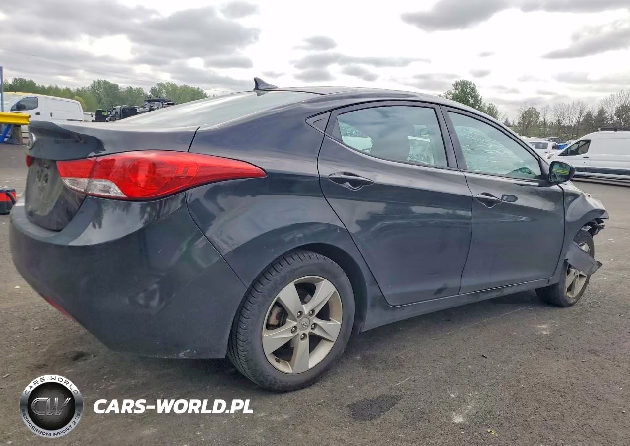 2013 Hyundai Elantra Gls VIN:KMHDH4AE3DU999557 - 3