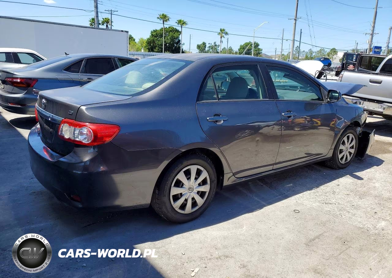 2011 Toyota Corolla Le VIN:JTDBU4EE5B9149950 - 3