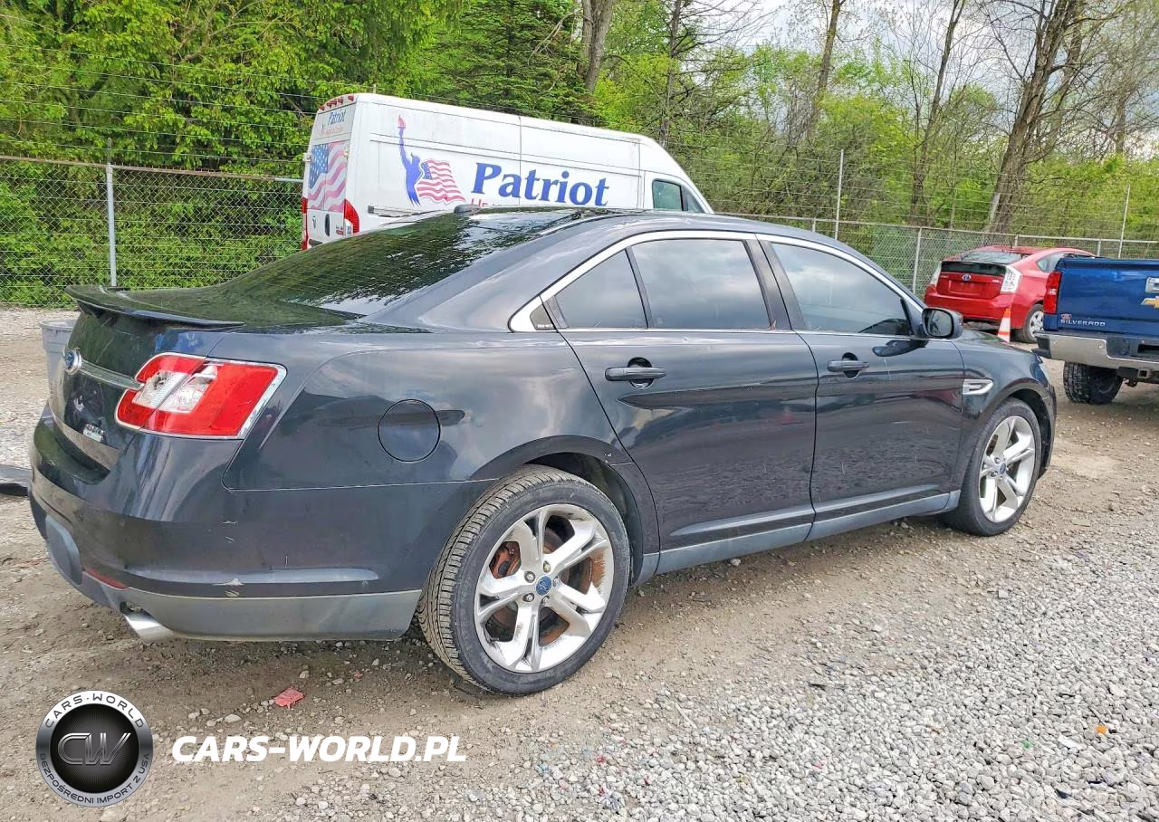 2011 Ford Taurus Sho VIN:1FAHP2KT3BG148936 - 3