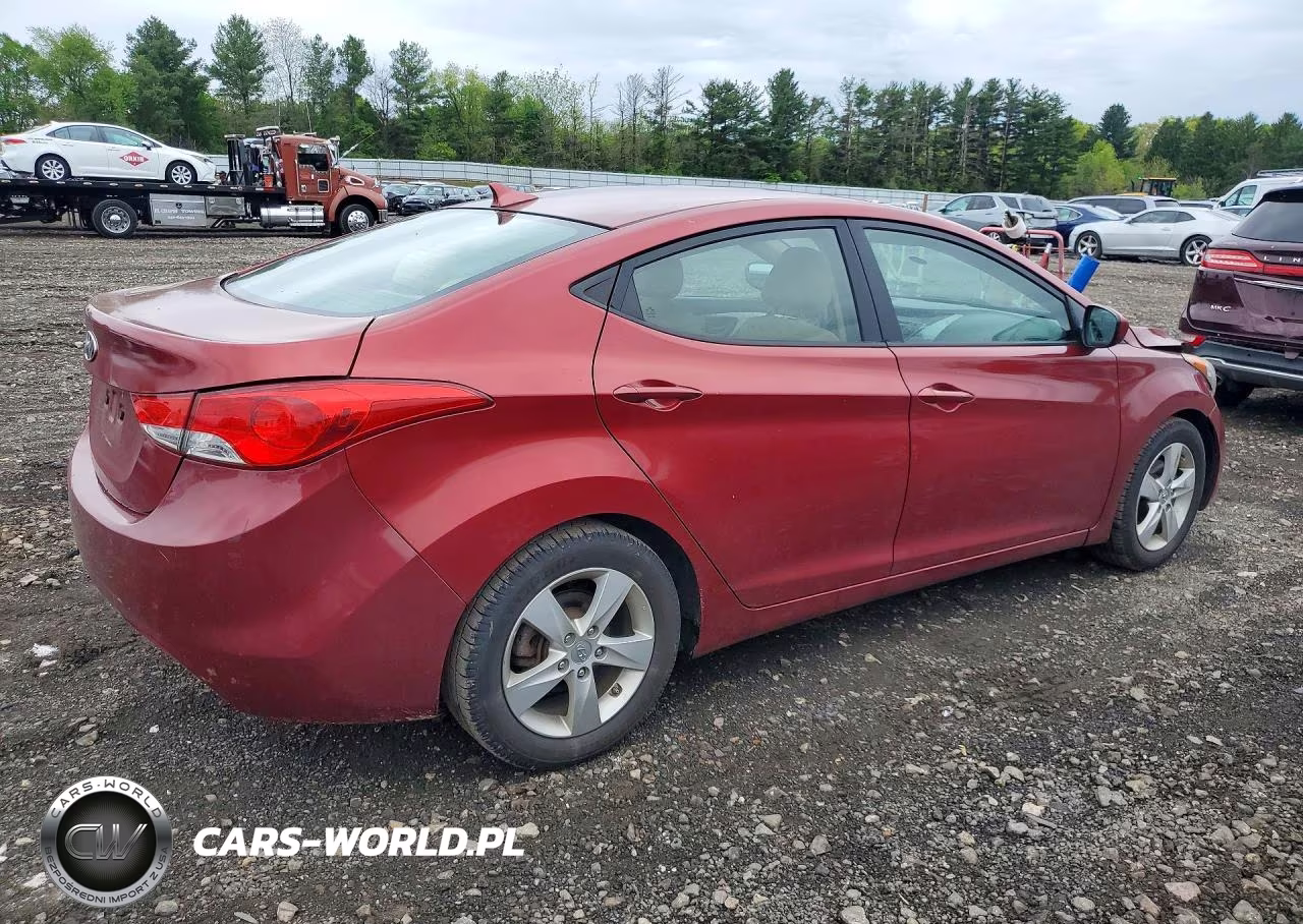 2013 Hyundai Elantra Gls VIN:5NPDH4AE0DH396046 - 3