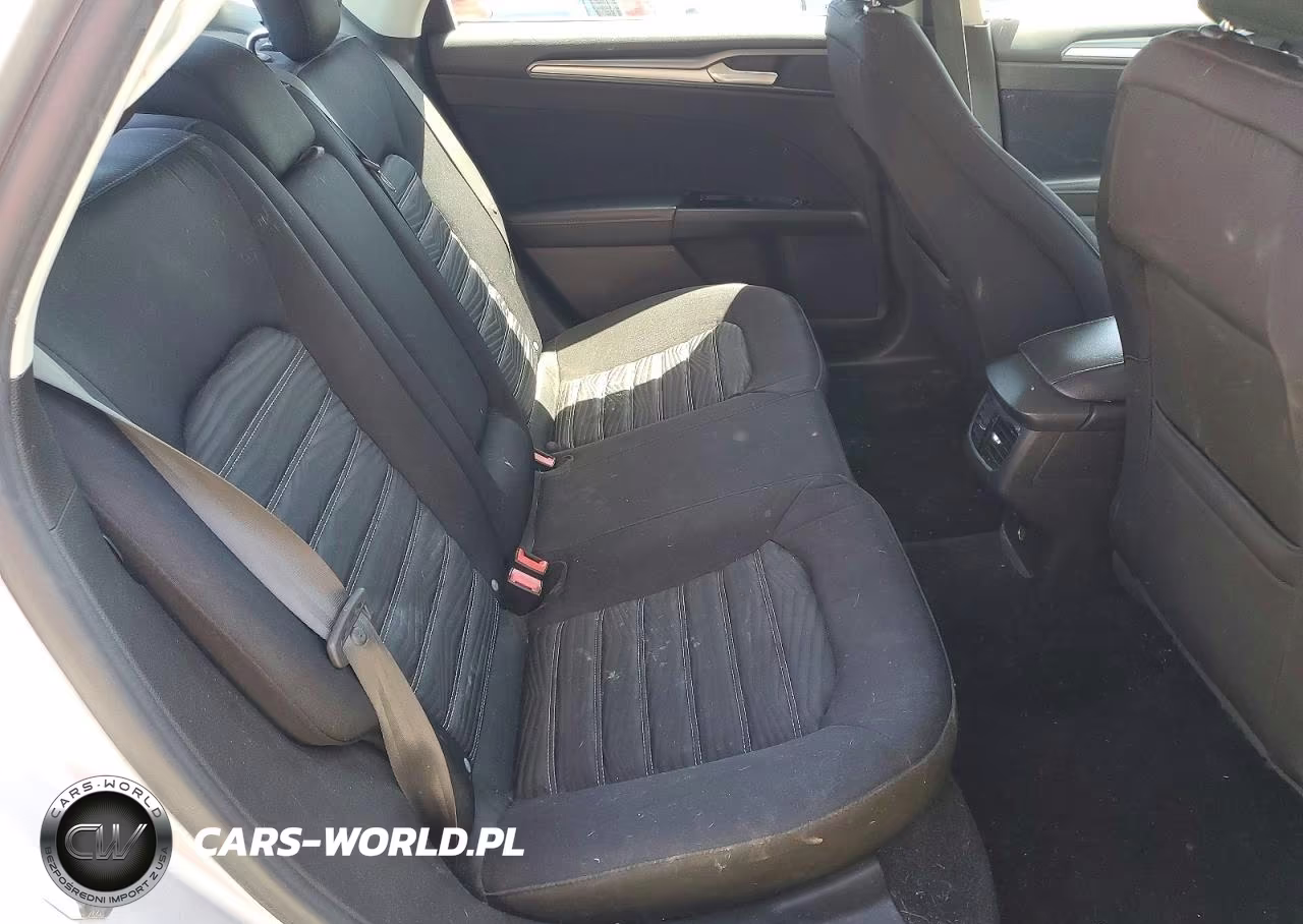 2016 Ford Fusion Se VIN:3FA6P0H79GR386201 - 10