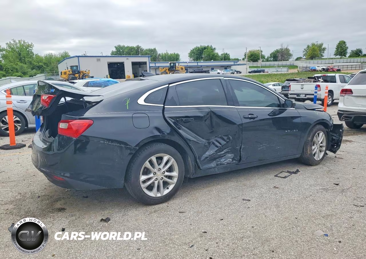 2018 Chevrolet Malibu Hybrid VIN:1G1ZF5SU1JF269411 - 3