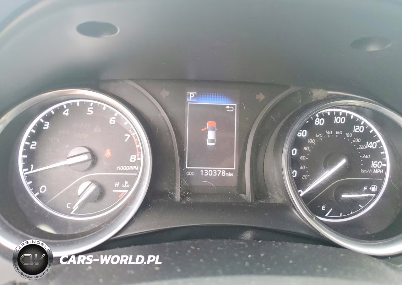 2018 Toyota Camry Le VIN:4T1B11HK7JU063913 - 9